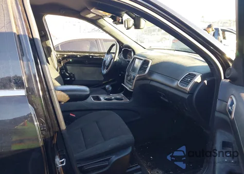 2015 Jeep Grand Cherokee Laredo z USA, uszkodzony, nr VIN 1C4RJFAG2FC135247